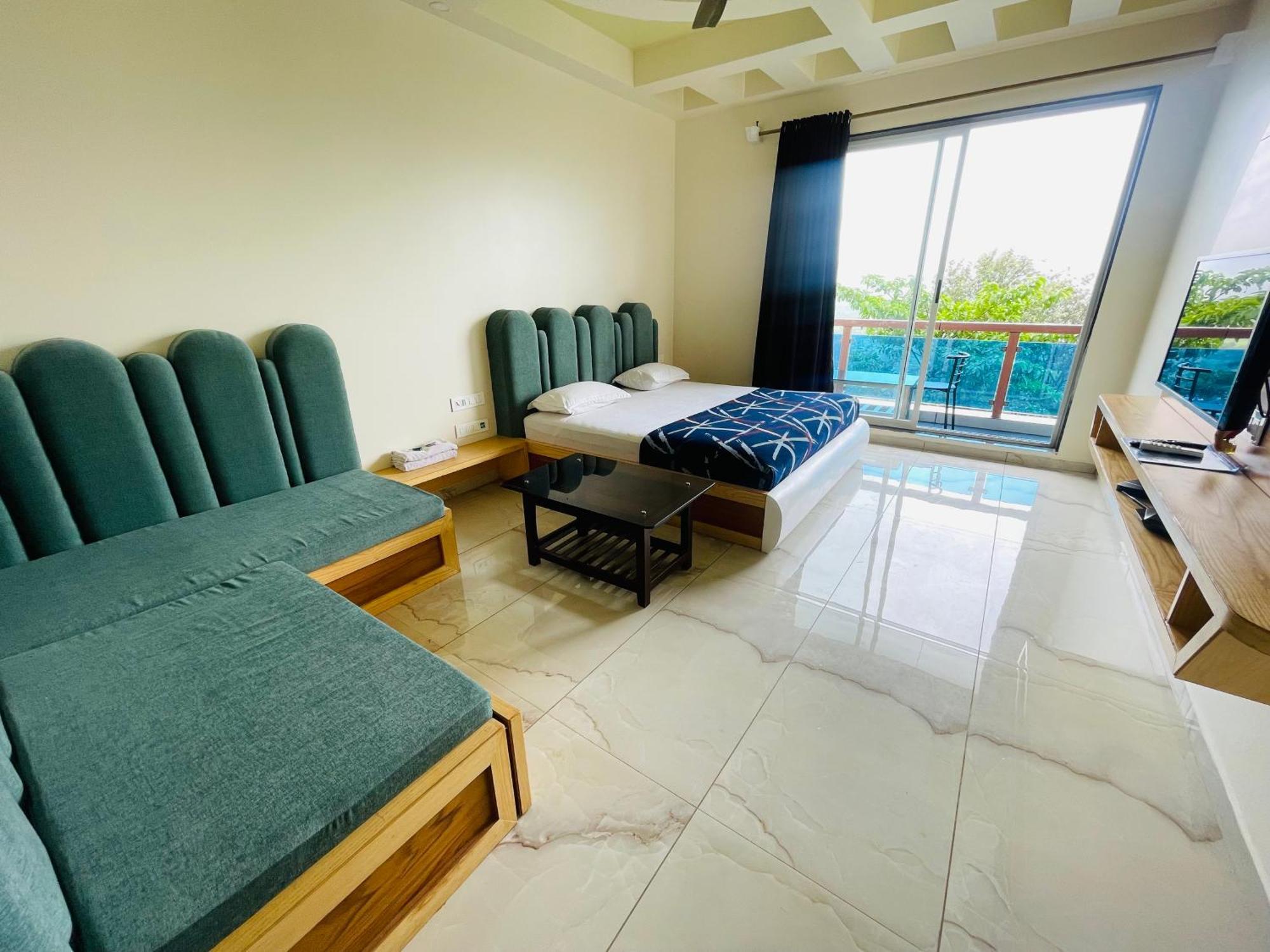 Natural Resort Panhāla מראה חיצוני תמונה