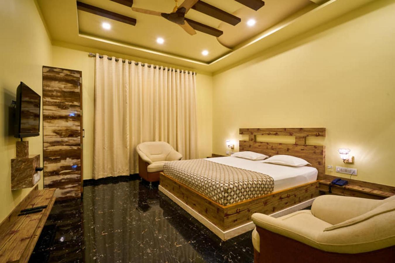 Natural Resort Panhāla מראה חיצוני תמונה